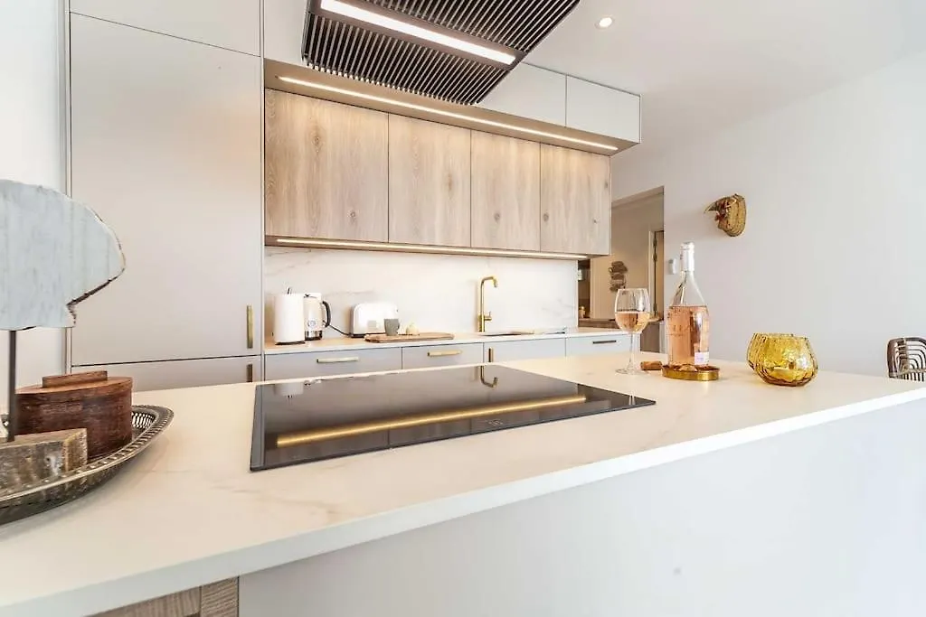 112-Stunning Beachfront Apartment In Benalmadena 0*,