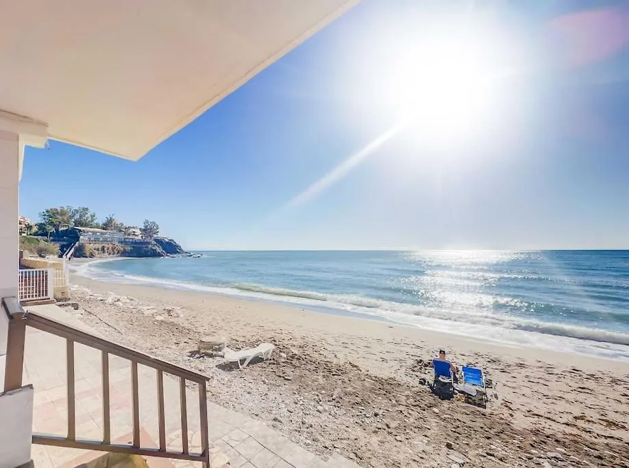 112-Stunning Beachfront Apartment In Benalmadena