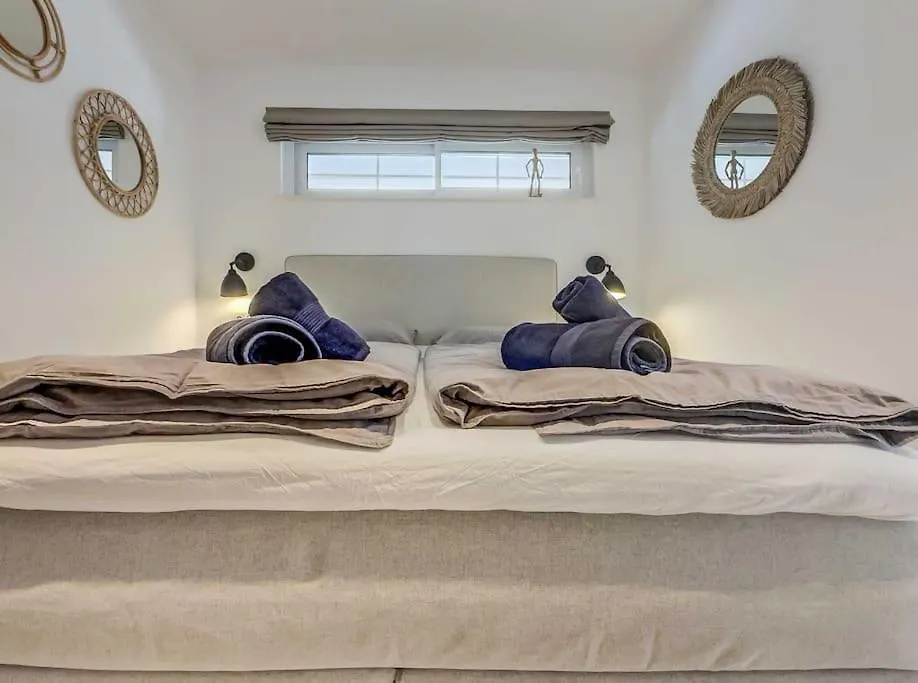 112-Stunning Beachfront Apartment In Benalmadena Spain
