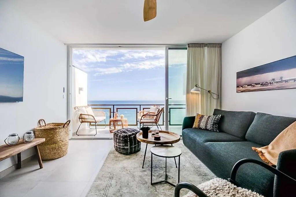112-Stunning Beachfront Apartment In Benalmadena